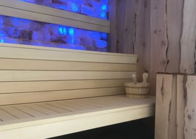 Sauna avec mur de sel